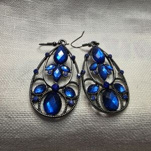 Elegant  Gun Metal Tone Teardrop Earrings With Blue Crystals